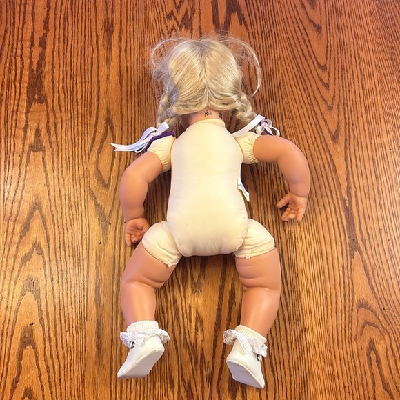 Lee Middleton Doll signed by Reva Schick #995 w/ original clothes I Love Violets - Picture 15 of 16